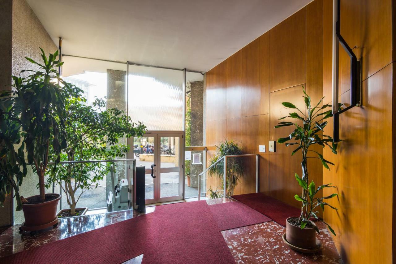 Apartment Near Central Station Milán Exterior foto
